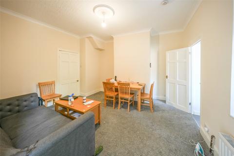 2 bedroom apartment for sale, Shipcote Terrace, Gateshead, NE8