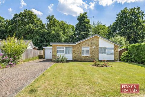 4 bedroom bungalow for sale, Makins Road, RG9 1PR