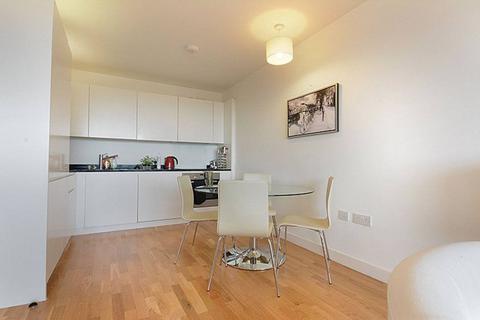 1 bedroom flat to rent, Amelia Street, Elephant and Castle, London, SE17