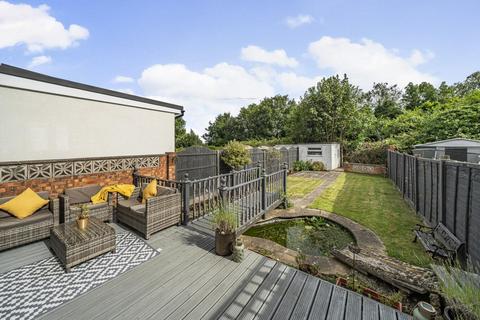 4 bedroom terraced house for sale, Selworthy Road, Catford