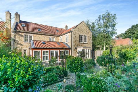 2, Manor Court Shaw Lane, Farnham, Knaresborough, HG5 9JE