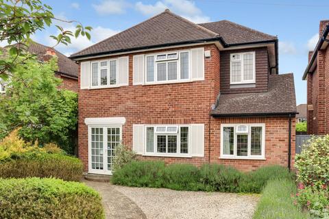 4 bedroom detached house for sale, Southfields, East Molesey, KT8