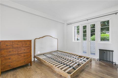 206 Chiswick Village, London, W4 3DG