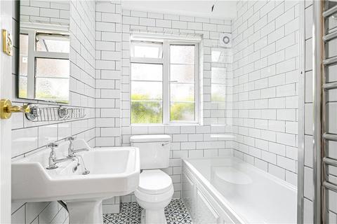 206 Chiswick Village, London, W4 3DG