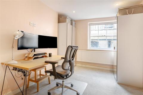 2 bedroom duplex for sale, Calthorpe Street, London, WC1X