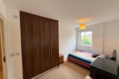 2 bedroom flat to rent, Forge Square, London, London E14