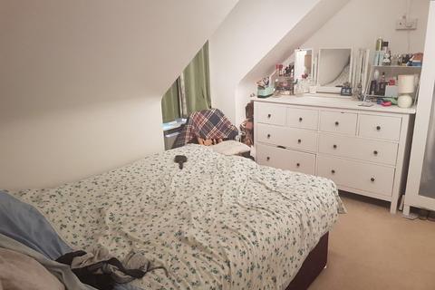 1 bedroom flat to rent, Bargates, Christchurch BH23
