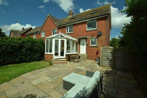3 bedroom end of terrace house for sale, Meadow View, Gristhorpe YO14