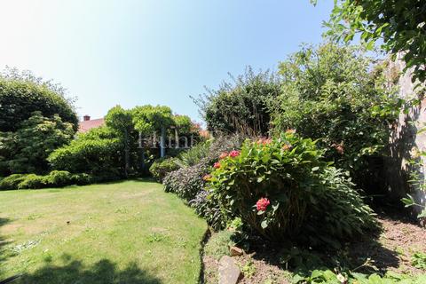 3 bedroom detached bungalow for sale, La Rue Du Couvent, St. Mary, Jersey. JE3 3ER