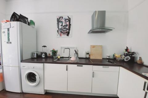 2 bedroom flat to rent, 551 Finchley Road, London NW3