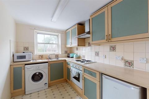 1 bedroom flat to rent, Burgate, Canterbury, CT1