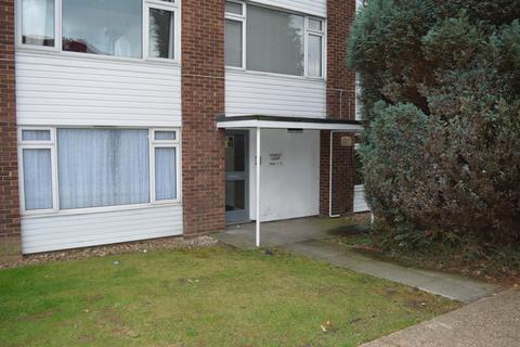 2 bedroom flat to rent, Studley Court Studley Drive Ilford IG4 5AL