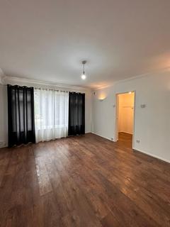 2 bedroom flat to rent, Studley Court Studley Drive Ilford IG4 5AL