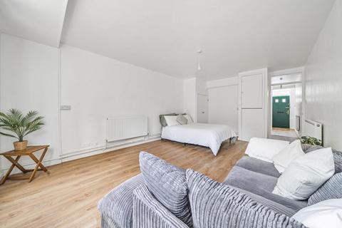 Studio for sale, Lant Street, Borough