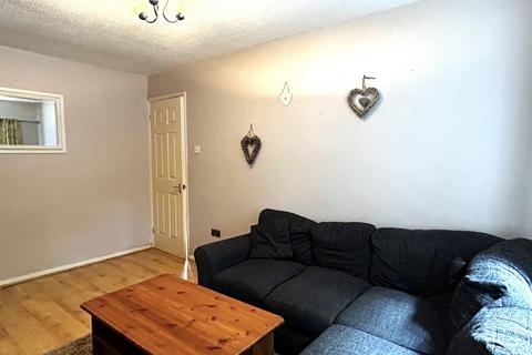 3 bedroom terraced house for sale, Salvia Close, Banbury OX16