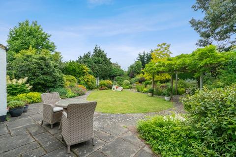 3 bedroom semi-detached house for sale, Hillcroft Avenue, Pinner, HA5