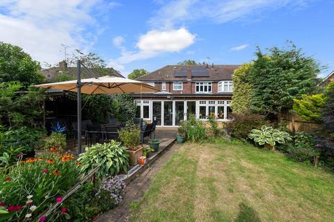 5 bedroom semi-detached house for sale, Moor Lane, Staines-upon-Thames, TW18