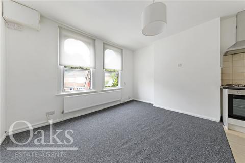 2 bedroom apartment to rent, Dagnall Park, South Norwood