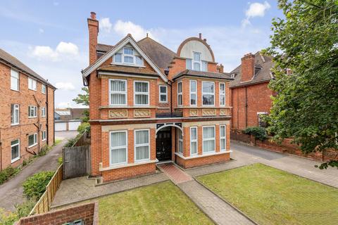 2 bedroom flat for sale, Cherry Garden Avenue, Folkestone, Folkestone, CT19