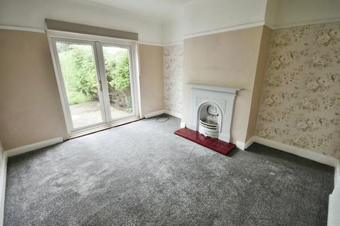 3 bedroom semi-detached house to rent, Mold Road, Mold, CH7