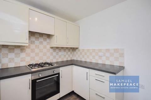 3 bedroom semi-detached house to rent, Chesterton, Newcastle-under-Lyme ST5