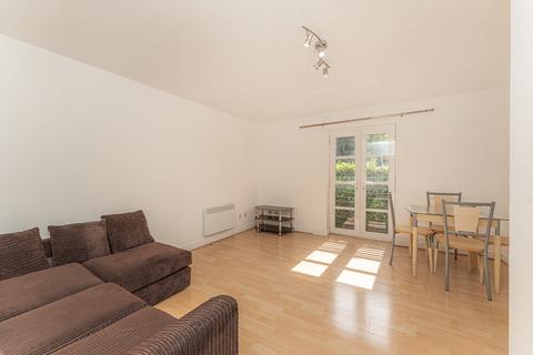 2 bedroom flat for sale, Langbourne Place, Isle of Dogs E14