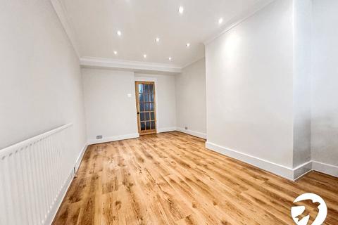 3 bedroom terraced house to rent, Plumstead Common Road, London, SE18