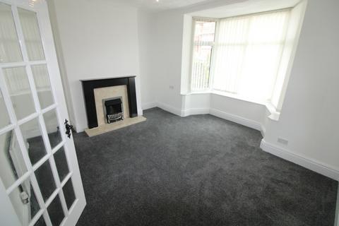 3 bedroom semi-detached house to rent, Belvedere Road, Burton upon Trent DE13