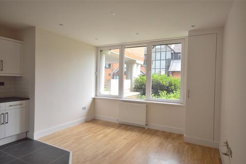 2 bedroom apartment to rent, Horley, Surrey RH6