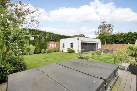 6 bedroom detached house for sale, Kings Avenue, Sandwich Bay, Kent, CT13