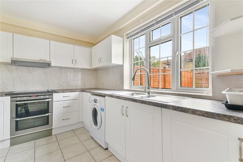 3 bedroom terraced house to rent, Eltham Green Road, London, SE9