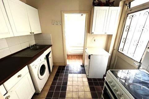 1 bedroom flat to rent, Hertford Road, London N9