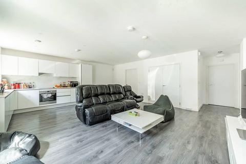 3 bedroom flat for sale, LENSVIEW CLOSE,HA1, Harrow, HARROW, HA1