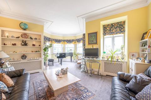 4 bedroom flat for sale, Avenue Mansions, West Hampstead, London, NW3