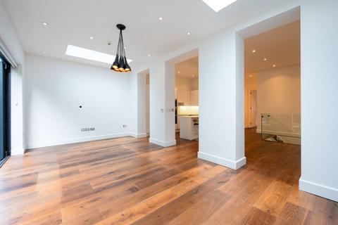 4 bedroom maisonette for sale, Goldhurst Terrace,, West Hampstead, London, NW6