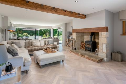 Rowan House Compton Fields, Combrook, Warwick, CV35 9HW