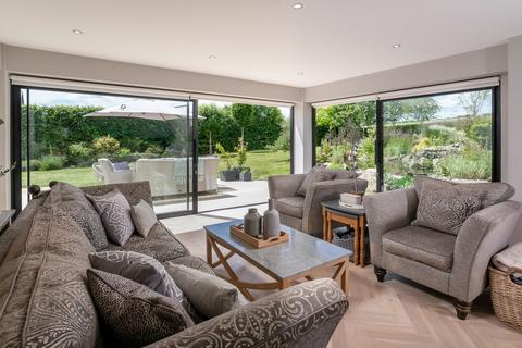 Rowan House Compton Fields, Combrook, Warwick, CV35 9HW