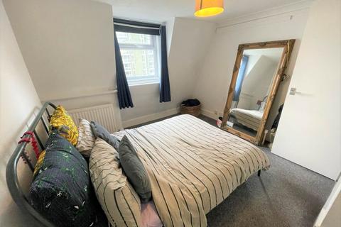 1 bedroom flat to rent, Devonshire Place, Brighton, East Sussex