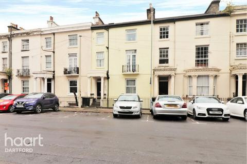 1 bedroom flat for sale, Burch Road, Gravesend