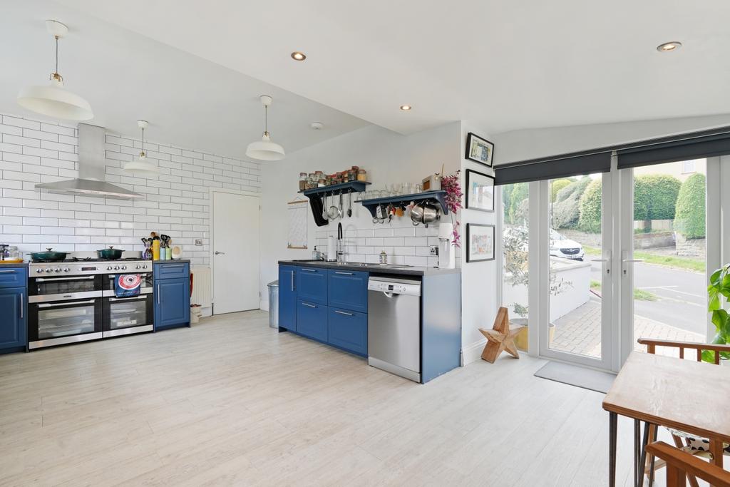 Breakfasting Kitchen