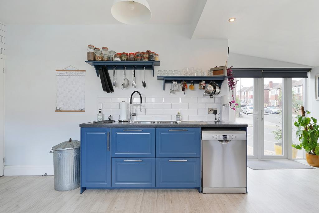 Breakfasting Kitchen