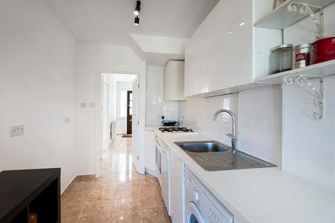 76 Amberley Road, London, SE2 0SF