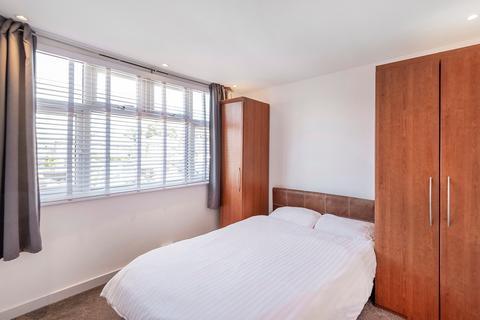 76 Amberley Road, London, SE2 0SF