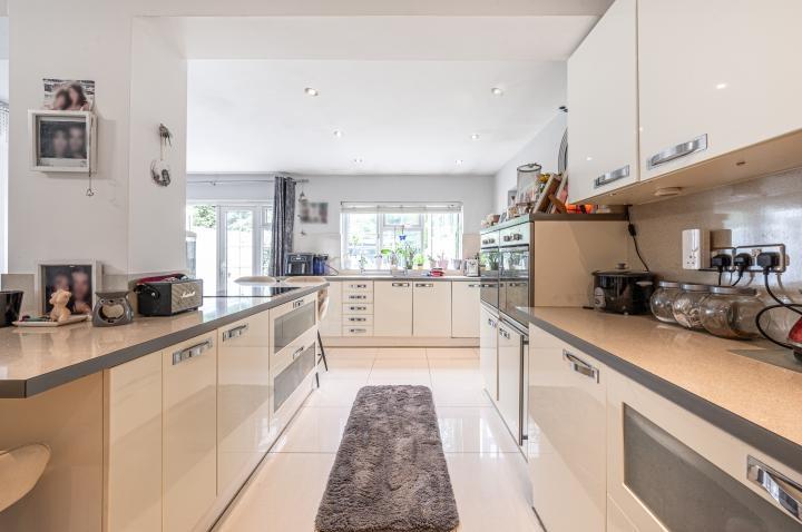 Chpk1676063 large-5-07 jpg