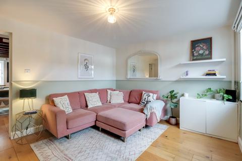 3 bedroom end of terrace house for sale, 93 STOUGHTON ROAD, GUILDFORD