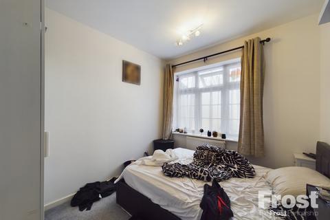5 Brook Close, Stanwell, Staines-upon-thames, TW19 7AW