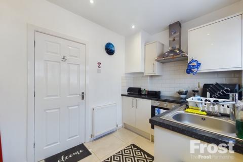 5 Brook Close, Stanwell, Staines-upon-thames, TW19 7AW