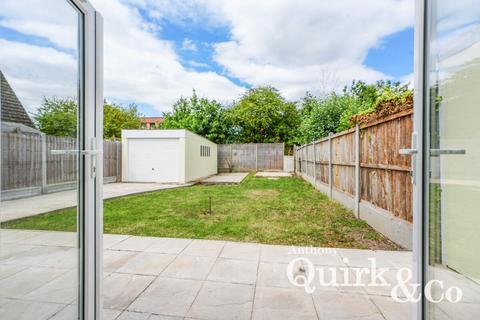 2 bedroom semi-detached bungalow for sale, Oak Road, Canvey Island, SS8