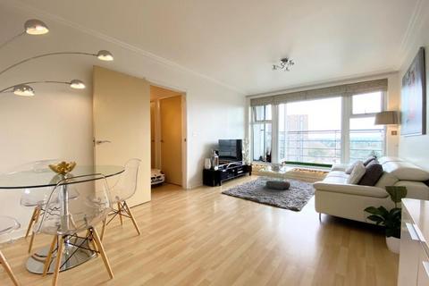 2 bedroom apartment to rent, Centrium, Woking GU22