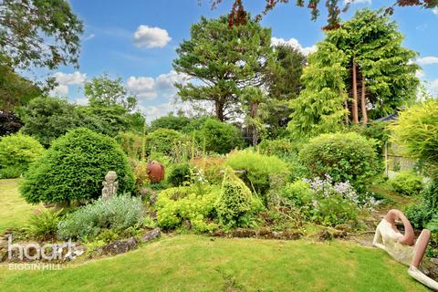 3 bedroom detached house for sale, Berrys Green Road, Westerham